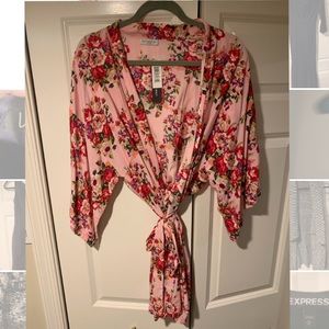 Pink Floral Kimono/Robe